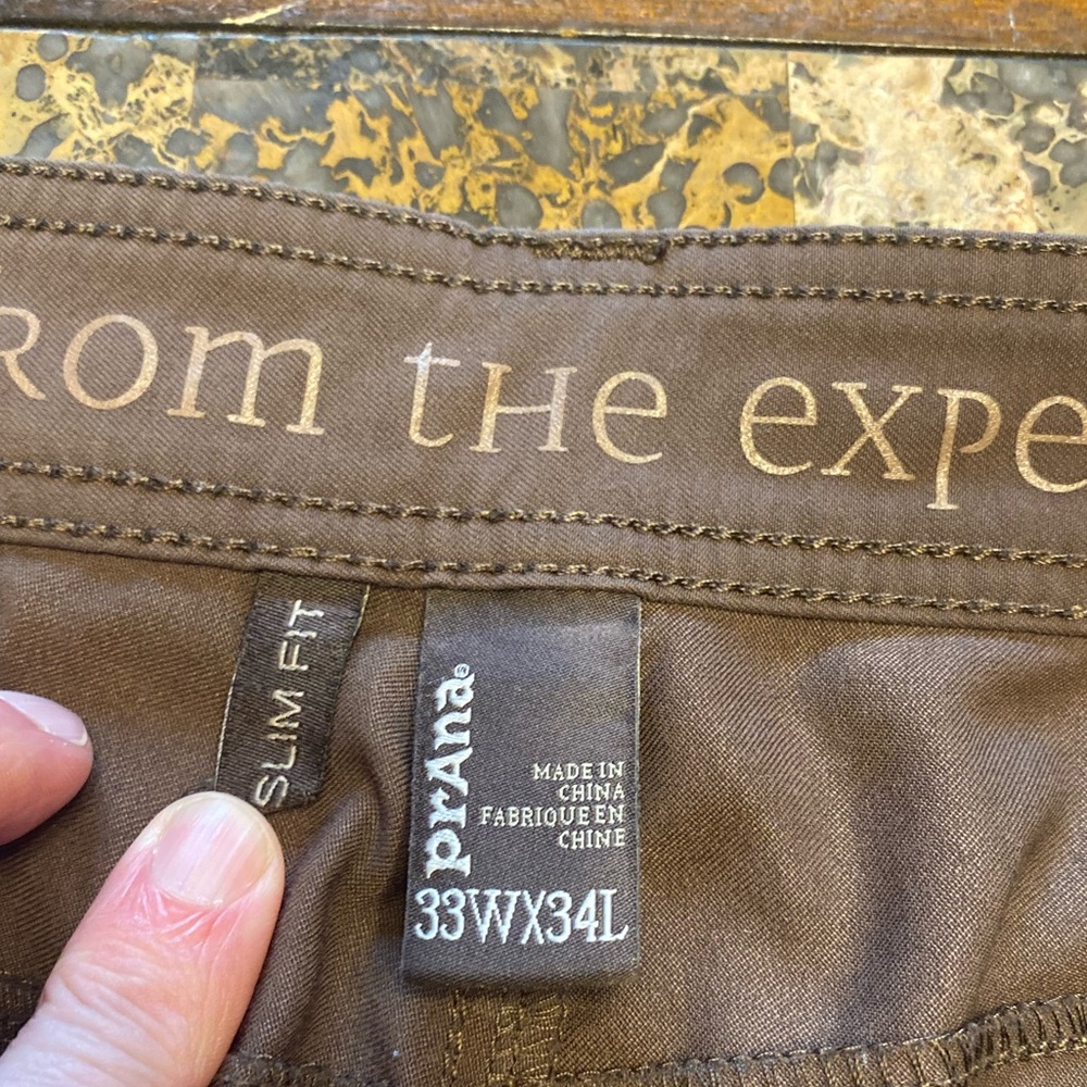 Two pairs of men's Prana Breathe Hiking Pants 33x34 - Picture 12 of 13